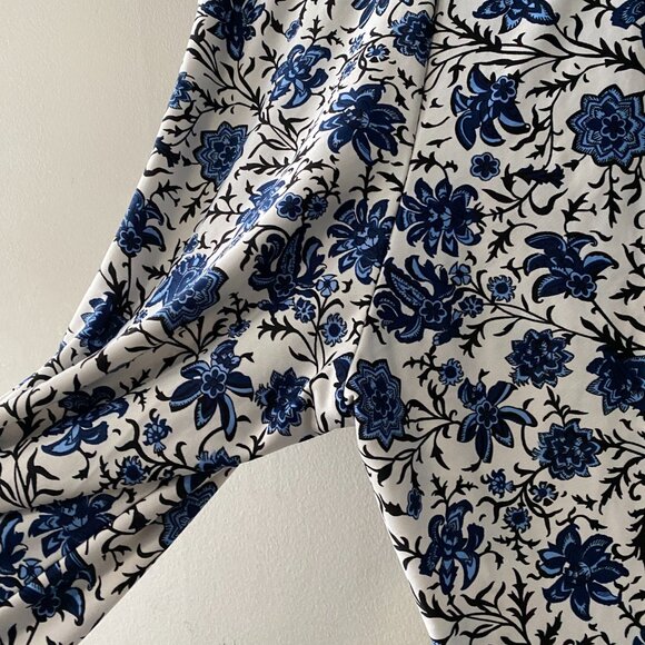 Artizan Robin Barré Blue White Floral Print Print Wide Leg Pant - Picture 12 of 14